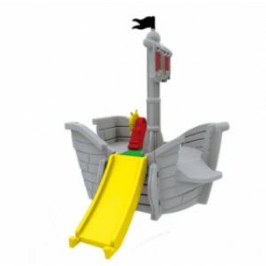 Navio de Plástico